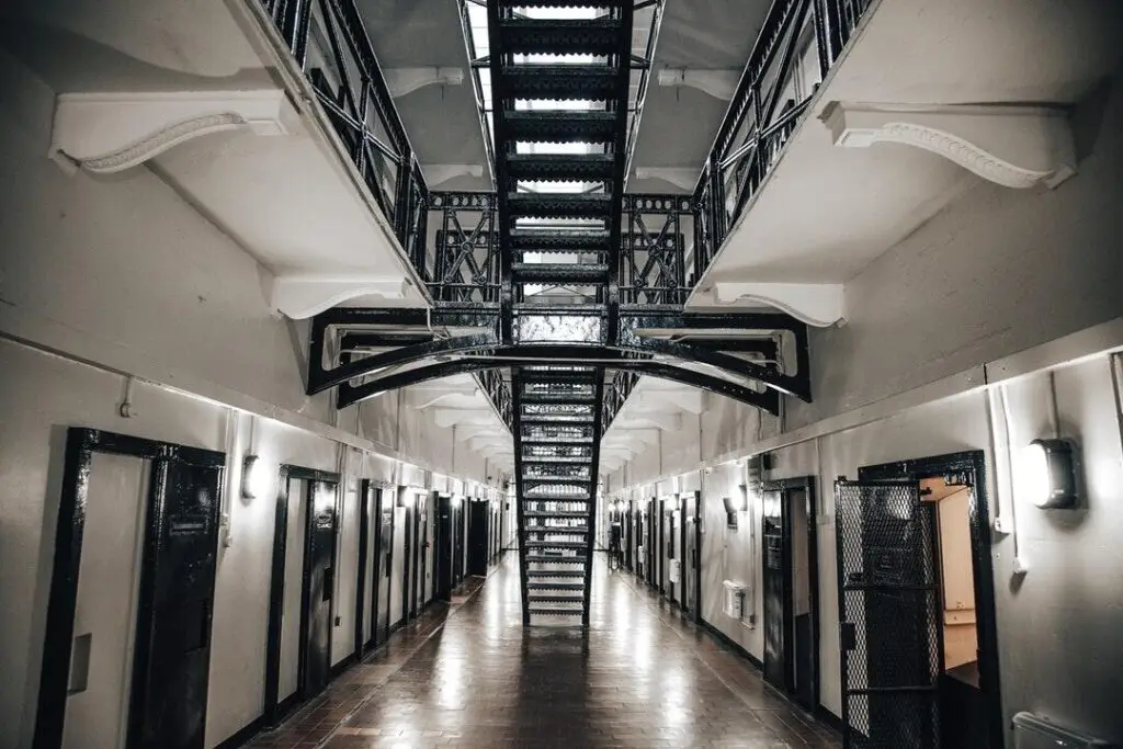 what is unsecured bail