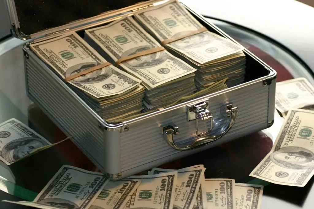 if bail is $30,000 how much do i pay
